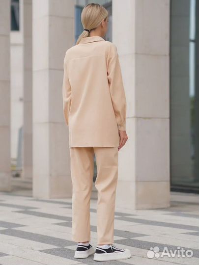 Костюм брючный вельветовый 42 р-р бу