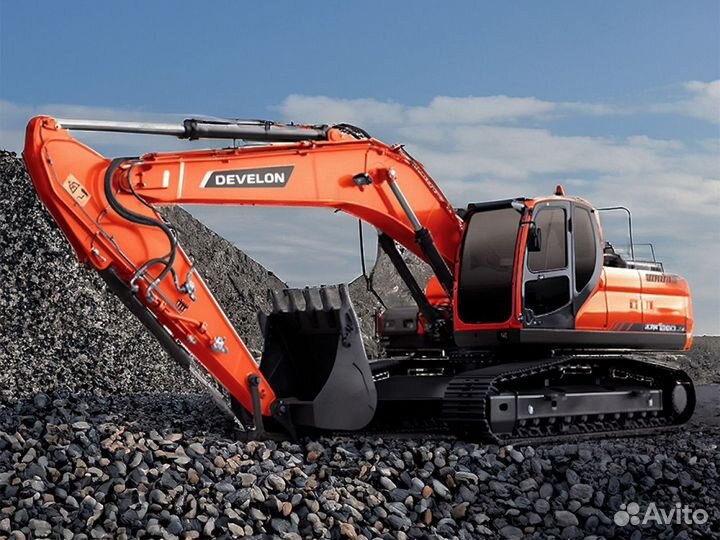 Гусеничный экскаватор Develon DX260LC-7M, 2024