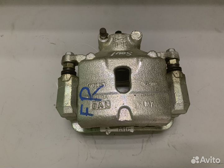 Суппорт KIA Soul 2 передний правый