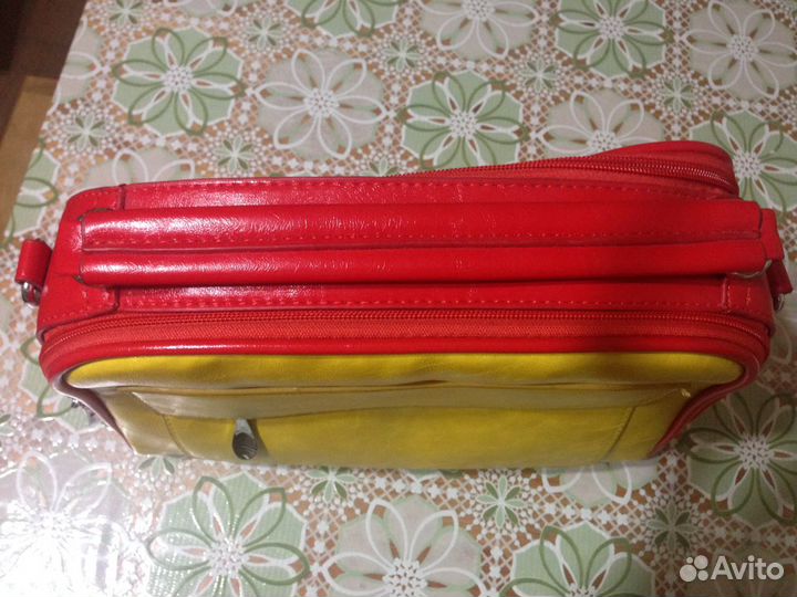 Яркая сумочка