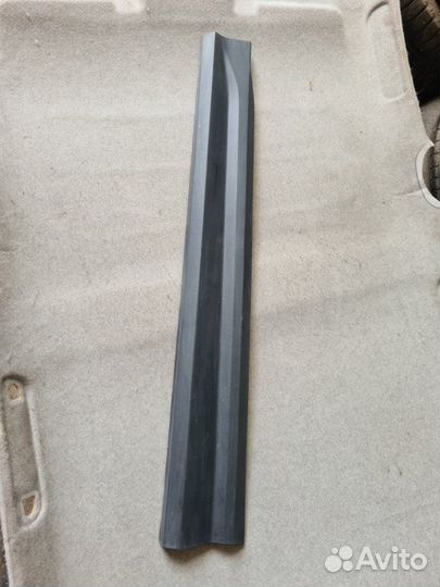 Молдинг двери передний левый Geely Coolray SX11