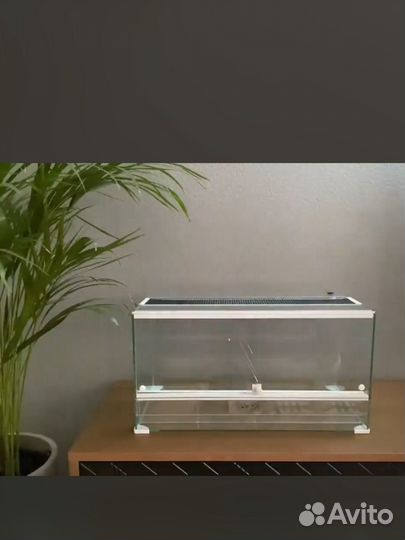 Террариум с вентиляцией и замком