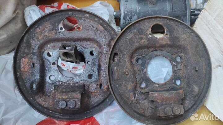 Щит тормозной задний ваз