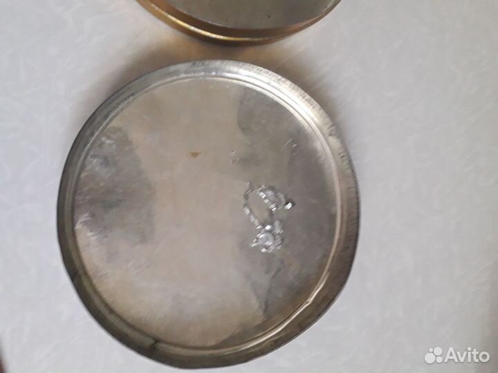 Жестяная банка 