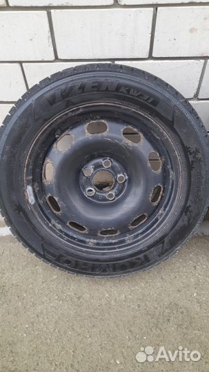 Kumho I'Zen KW31 185/70 R15 31W