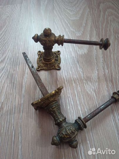 Старинные дверные ручки