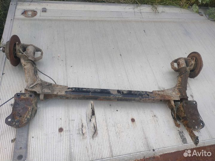 Задняя балка passat b3