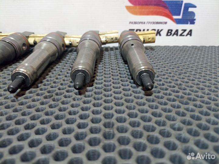 1972591 Комплект форсунок топливных Daf XF106