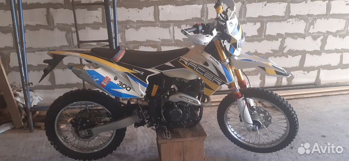 Мотоцикл Racer rc300 gy8a