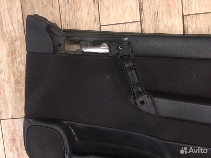 Карта двери обшивка правая Opel Astra купе 3