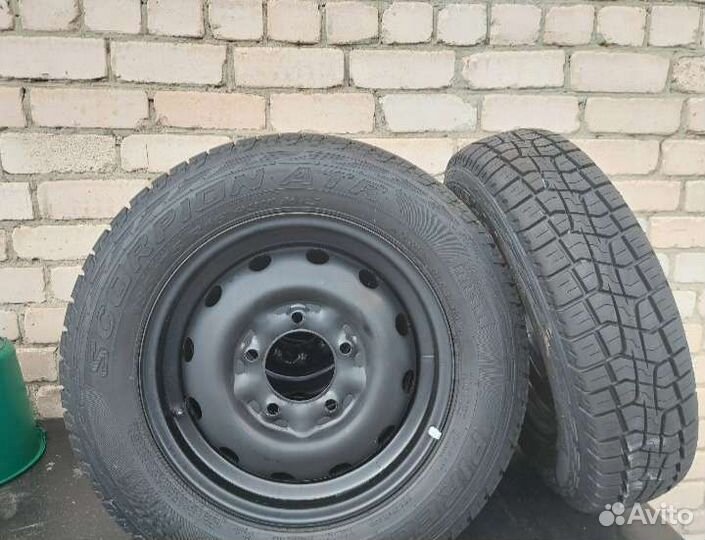 Продам новые всесезонные колеса pirelli