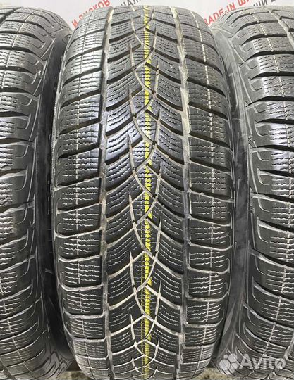 Goodyear UltraGrip Ice SUV Gen-1 215/65 R17 100S