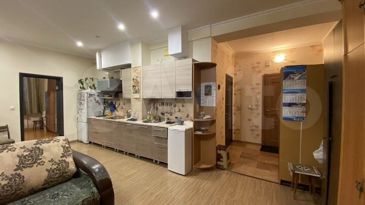 2-к. квартира, 71 м², 2/3 эт.