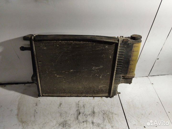 Радиатор основной BMW 5 E34 1990 behr