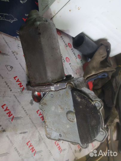 Мотор стеклоподъёмника правый windstar