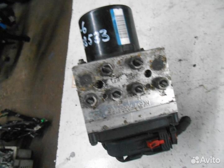 Блок управления тормозами/насос ABS Volkswagen Pas