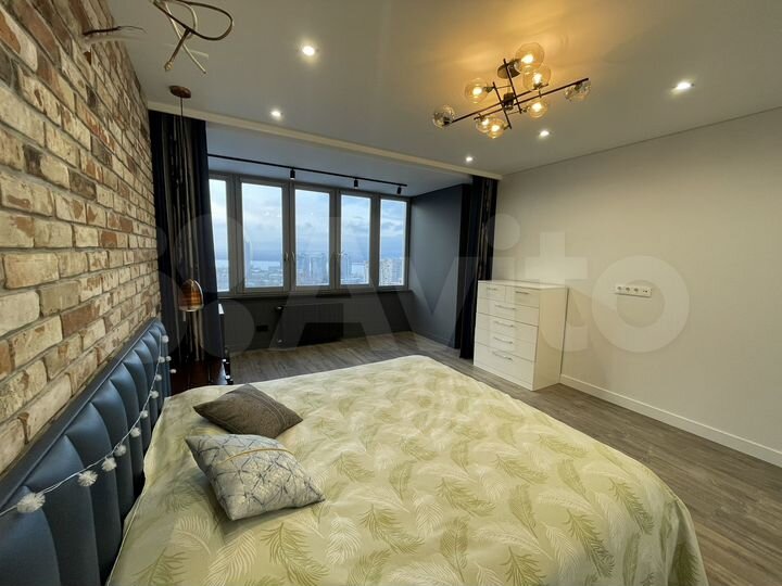 3-к. квартира, 91 м², 20/26 эт.