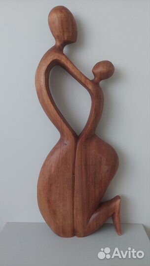 Деревянные статуэтки