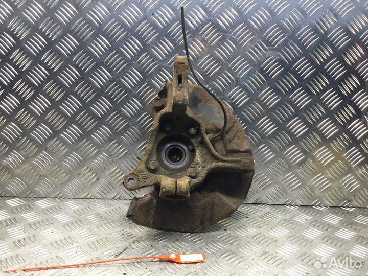 Ступица передняя левая Subaru Forester