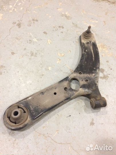 Солярис Рио рычаг передний