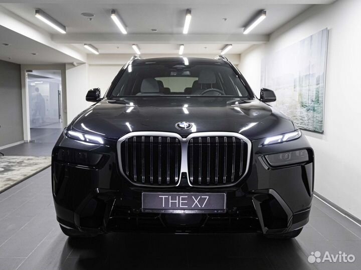 BMW X7 3.0 AT, 2023