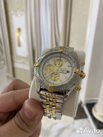 Часы breitling