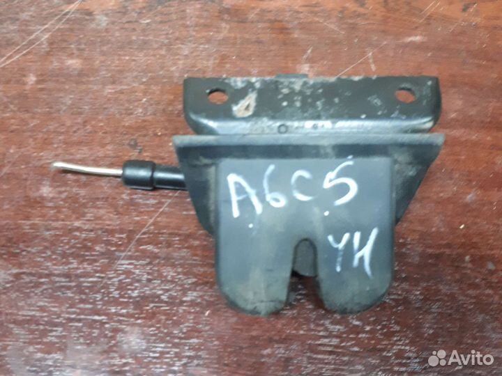 Замок багажника ауди а6 с5