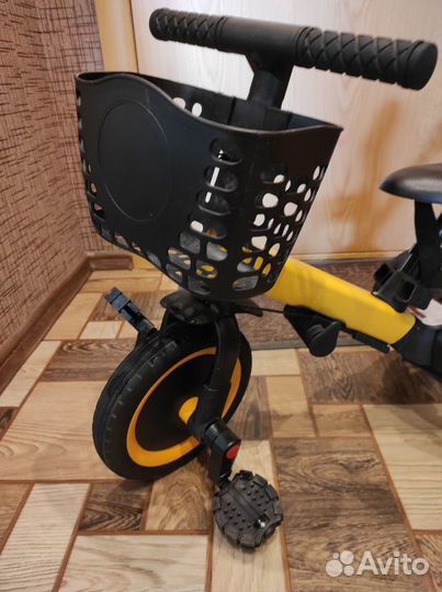 Детский беговел-велосипед 4 в 1 с родительской руч