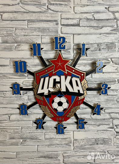 Эмблема Цска из дерева, настенные часы