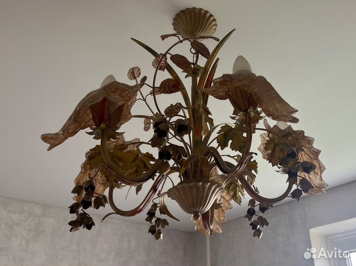 Люстра подвесная потолочная