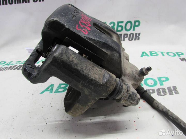 Суппорт передний левый для Nissan R'nessa 1997-20