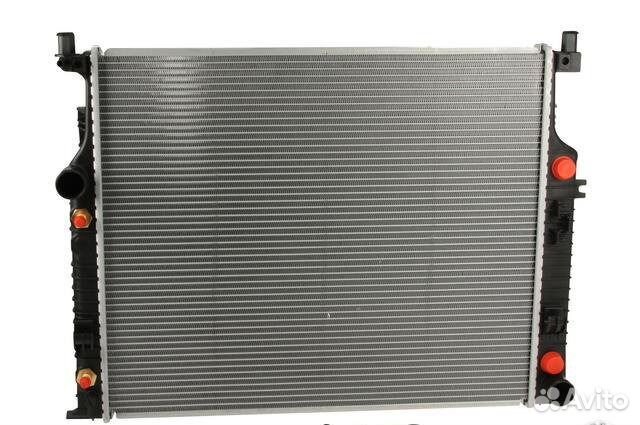 W164 ML Радиатор охлаждения MB 320 CDI 06