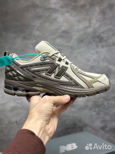 Кроссовки New Balance 1906R