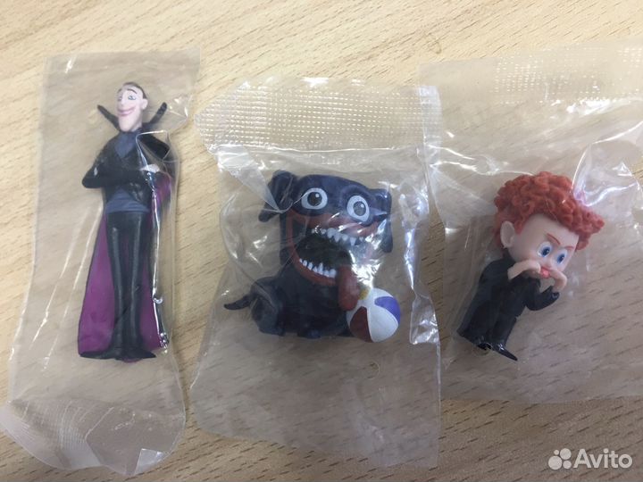 Монстры на каникулах игрушки из карамели