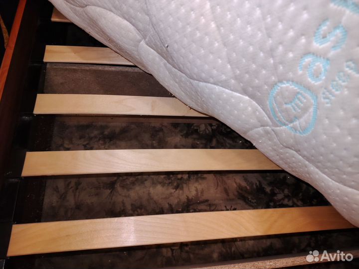 Кровать двухспальная бу