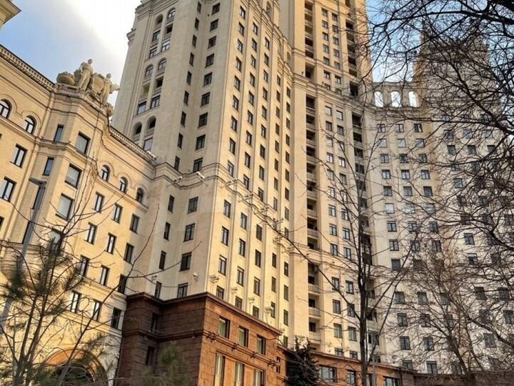 Сдам торговое помещение, 310 м²