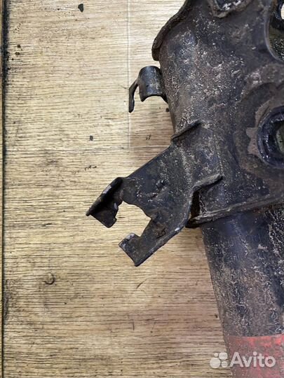 Стойка передняя правая c пружиной Теана J31