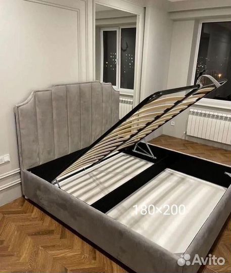 Кровать двухспальная