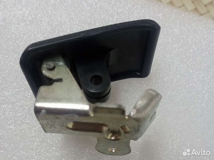 Ручка открывания капота Honda Civic 5D