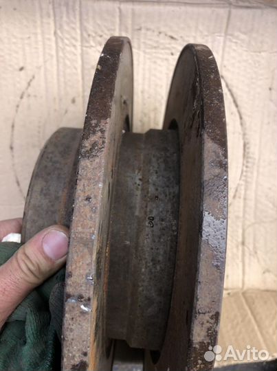 Диски тормозные задние BMW 7 E38 4.0