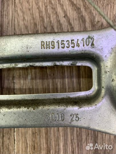 Стеклоподъемник задний правый Opel Astra J хетчбэк