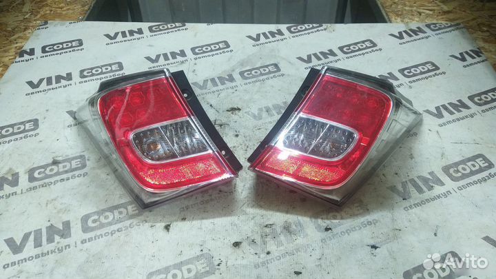 Фонари задние Honda Freed