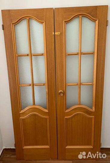 Двери межкомнатные деревянные