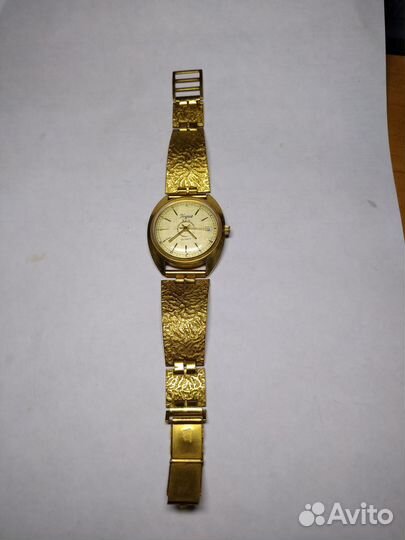 Часы позолоченные Ракета СССР Au-4 и vogue AU10