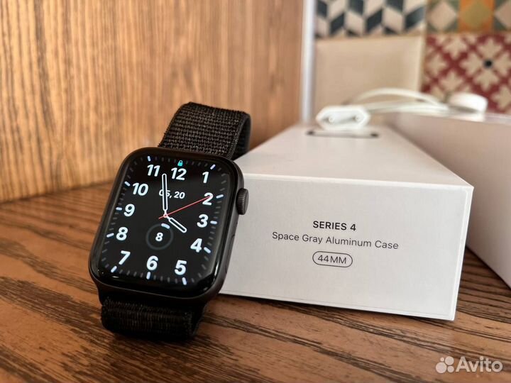 Часы apple watch 4