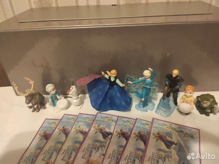 Игрушки из Киндер яиц