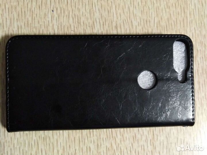 Чехол на телефон