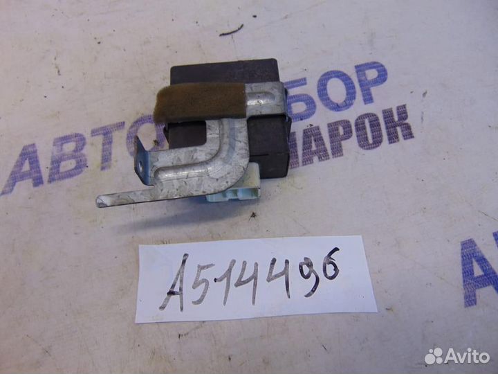 Реле света фар для Toyota Carina E 1992-1997г