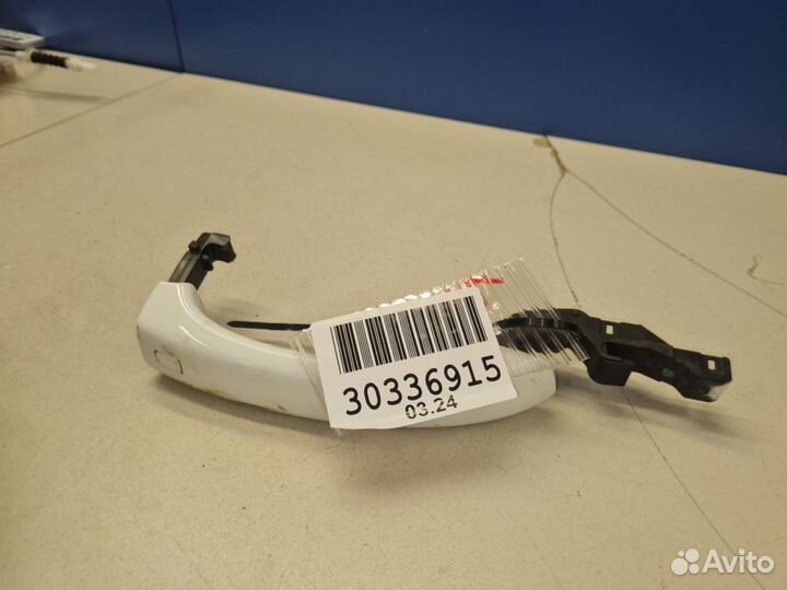 Ручка двери нaружная левая Audi A6 C7 Allroad quat