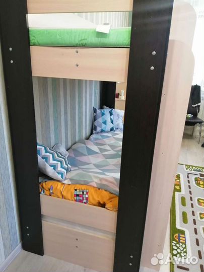 Двухъярусная кровать бу с матрасами